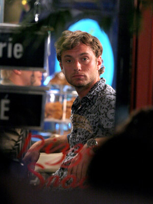 Jude Law at event of My Blueberry Nights (2007)