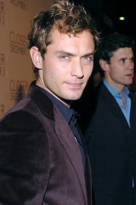 Jude Law at event of Closer (2004)