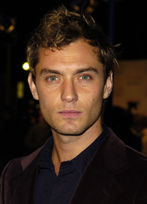 Jude Law at event of Closer (2004)