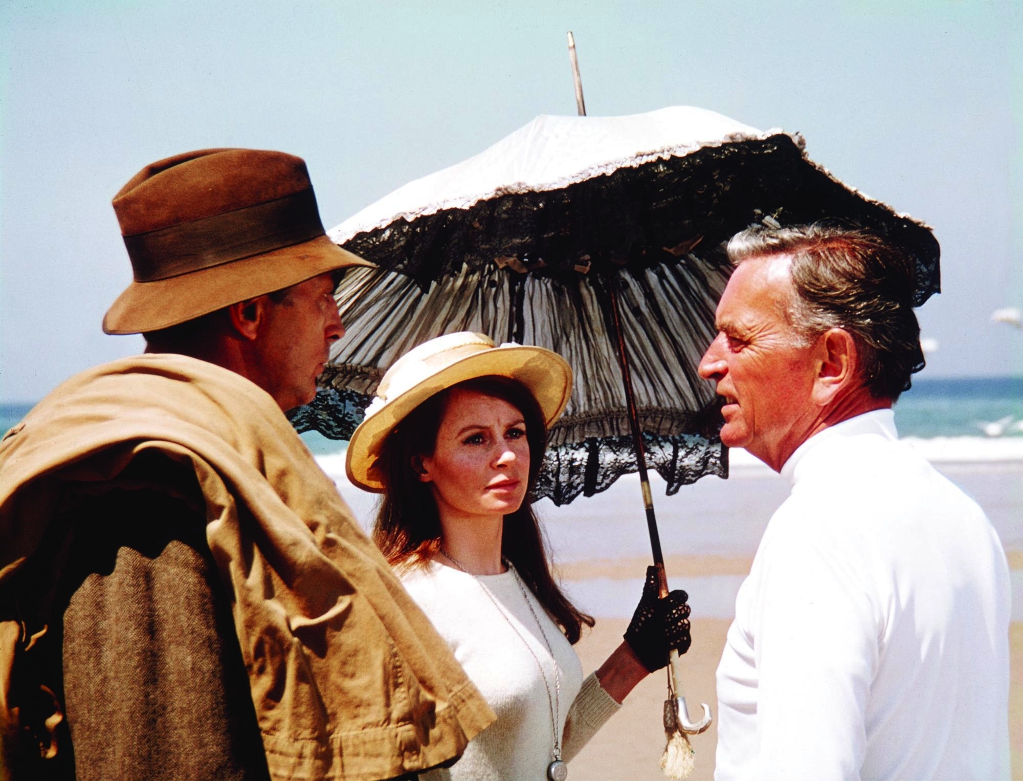 Still of Robert Mitchum, David Lean and Sarah Miles in Ryan's Daughter (1970)