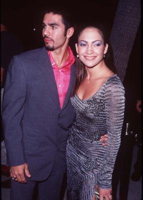 Jennifer Lopez at event of U Turn (1997)
