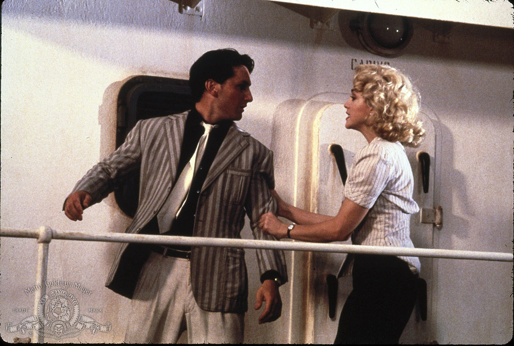 Still of Madonna and Sean Penn in Shanghai Surprise (1986)