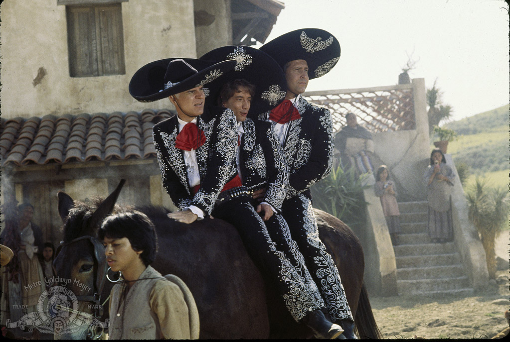Still of Steve Martin, Chevy Chase and Martin Short in ¡Three Amigos! (1986)