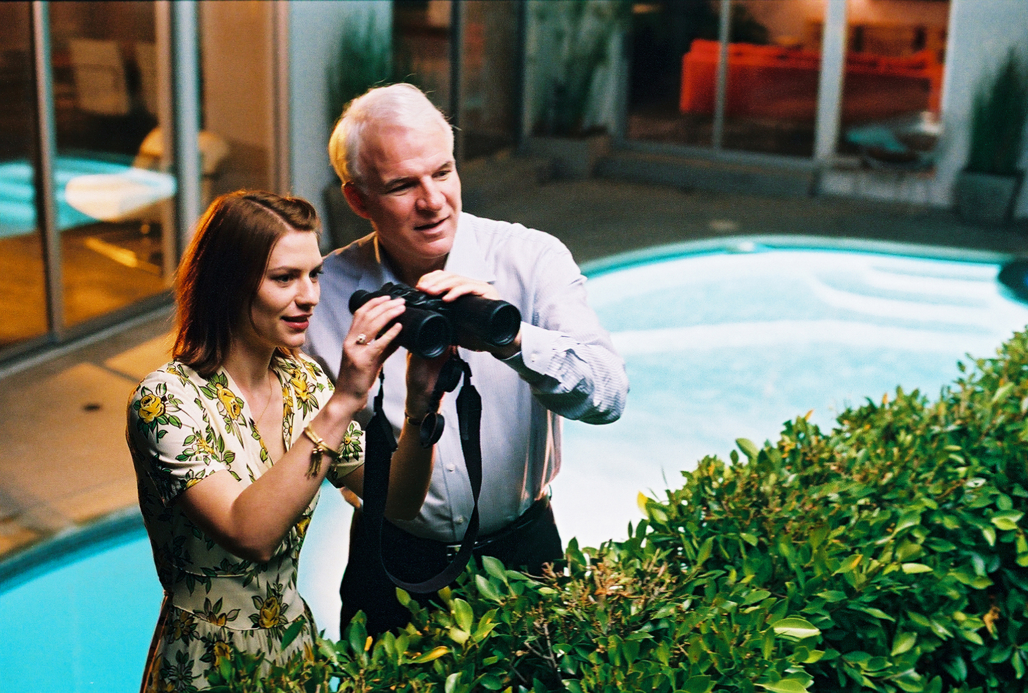 Still of Claire Danes and Steve Martin in Shopgirl (2005)