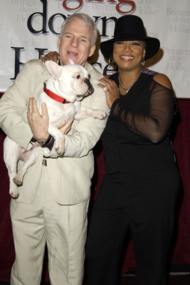 Steve Martin and Queen Latifah at event of Bringing Down the House (2003)