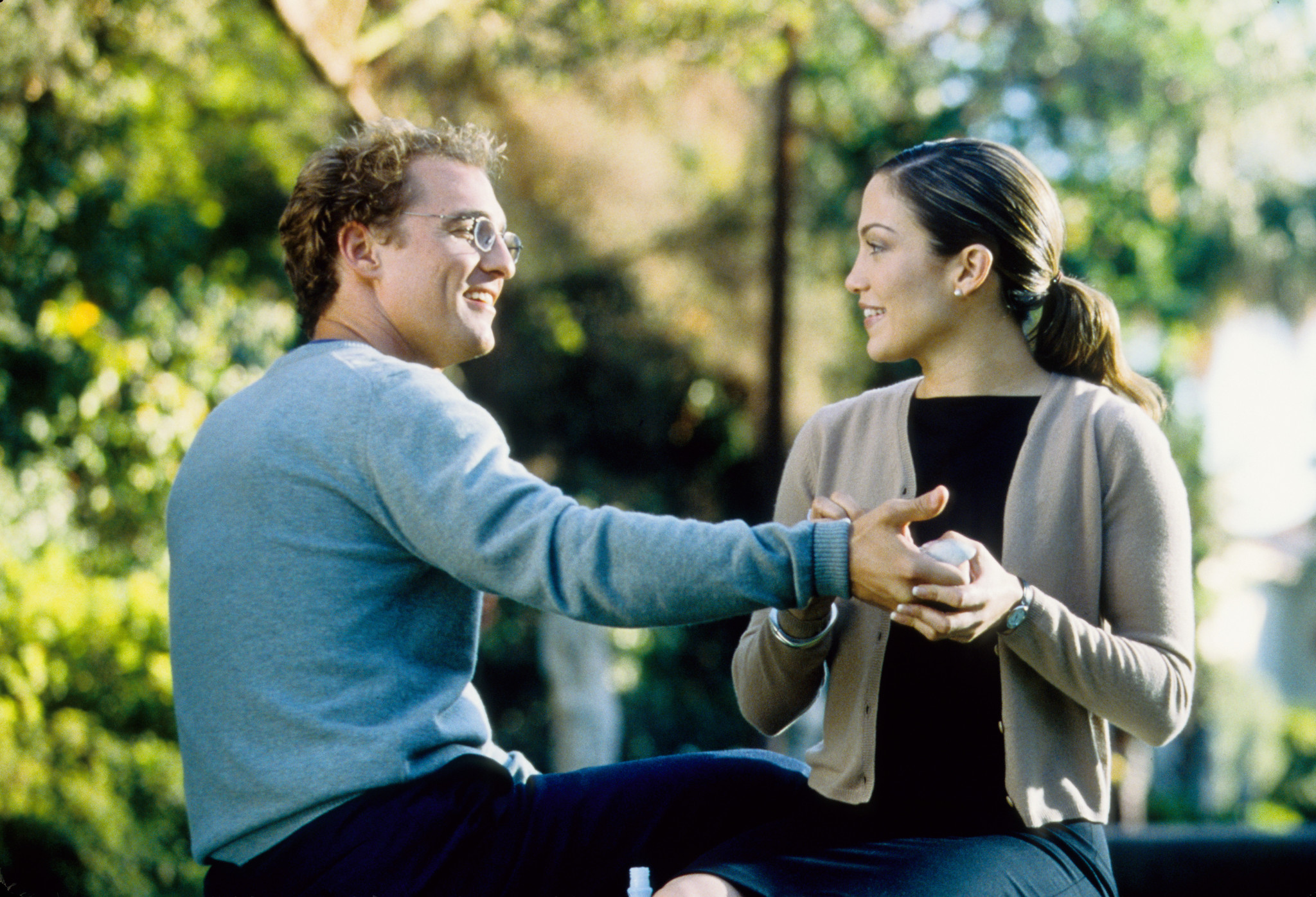 Still of Jennifer Lopez and Matthew McConaughey in Vedybu planuotoja (2001)