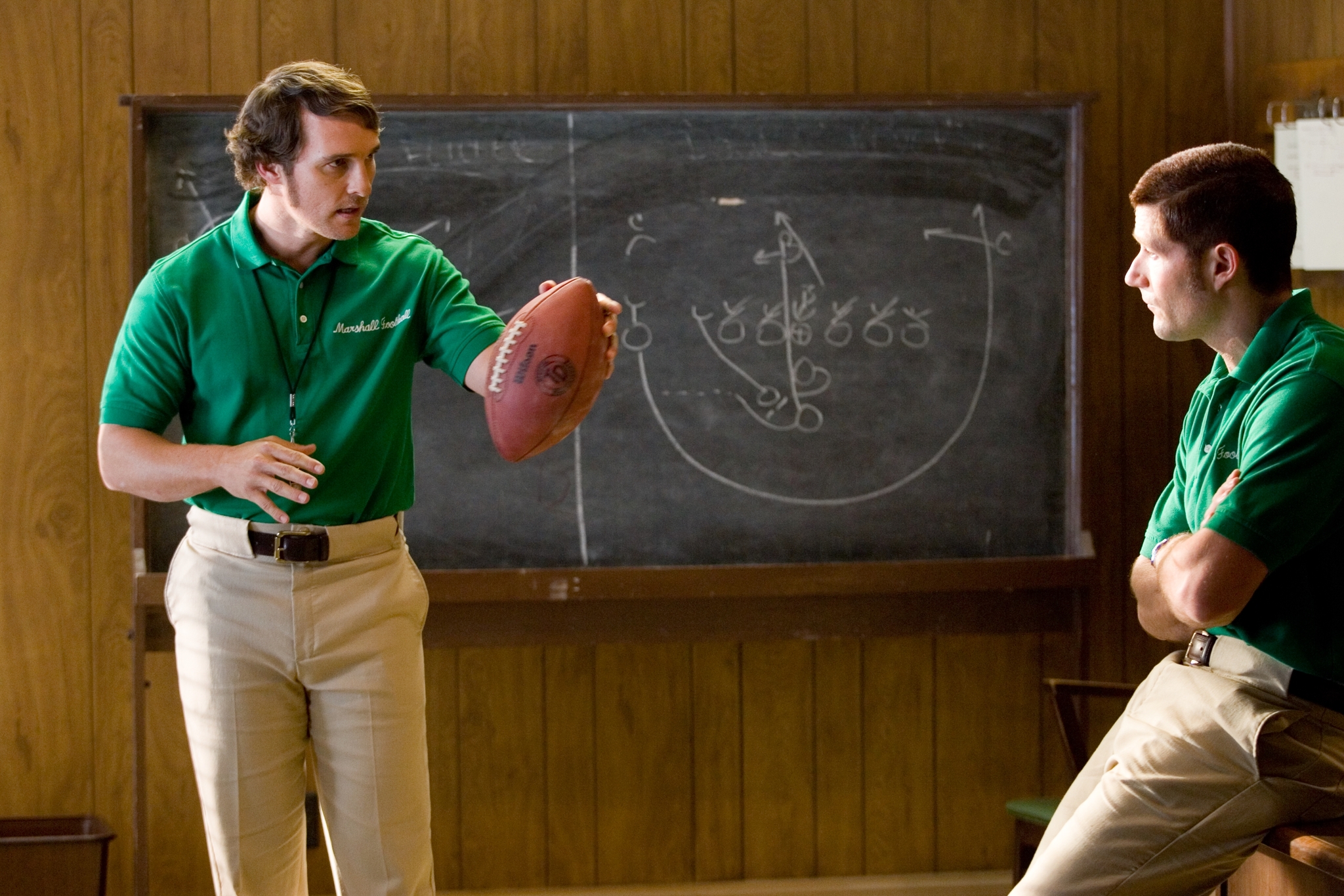 Still of Matthew McConaughey and Matthew Fox in We Are Marshall (2006)