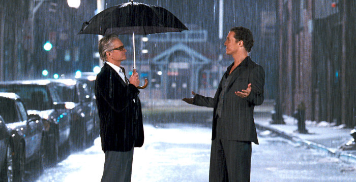 Still of Michael Douglas and Matthew McConaughey in Ghosts of Girlfriends Past (2009)