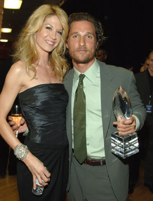Matthew McConaughey and Jenna Elfman