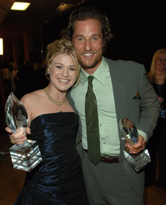 Matthew McConaughey and Kelly Clarkson