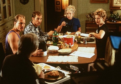 Still of Matthew McConaughey, Woody Harrelson, Sally Kirkland and Viveka Davis in Edo televizija (1999)