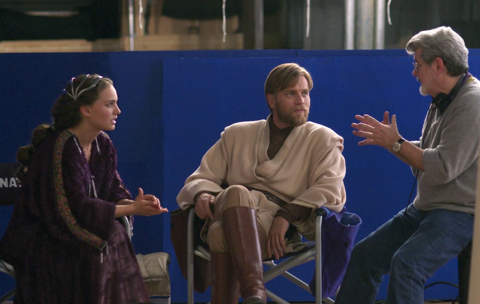 George Lucas, Ewan McGregor and Natalie Portman in Zvaigzdziu karai. Situ kerstas (2005)