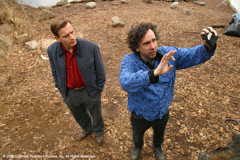 Ewan McGregor and Tim Burton in Mano gyvenimo zuvis (2003)