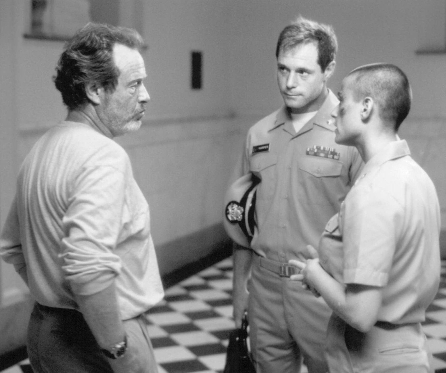 Still of Demi Moore, Ridley Scott and Jason Beghe in G.I. Jane (1997)