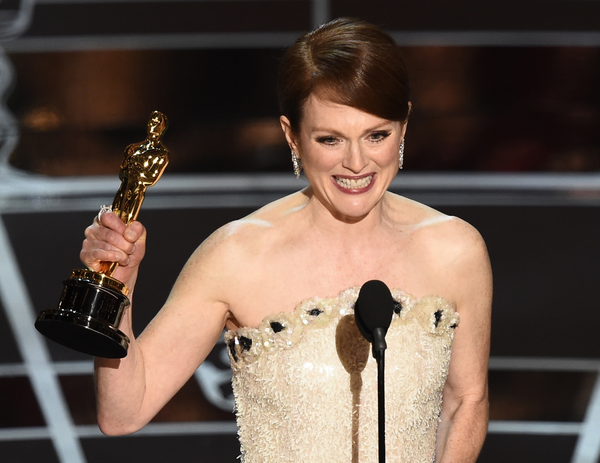 Julianne Moore at event of The Oscars (2015)