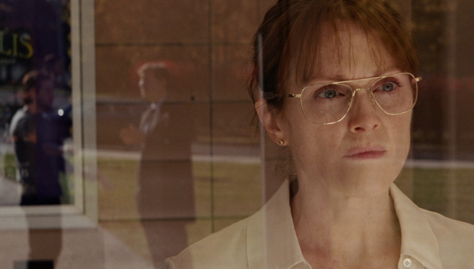 Still of Julianne Moore in The English Teacher (2013)