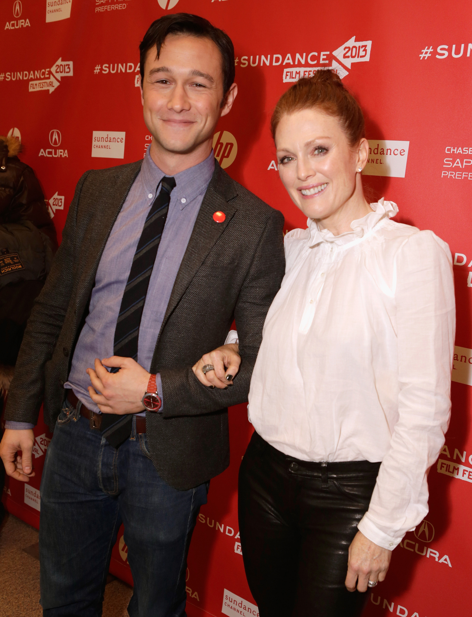 Julianne Moore and Joseph Gordon-Levitt at event of Don Zuanas (2013)