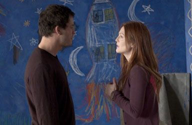 Still of Julianne Moore and Dominic West in The Forgotten (2004)