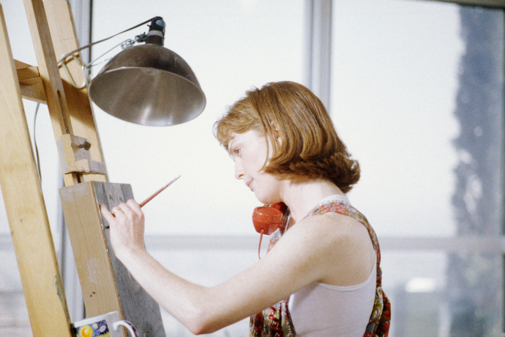 Still of Julianne Moore in Short Cuts (1993)