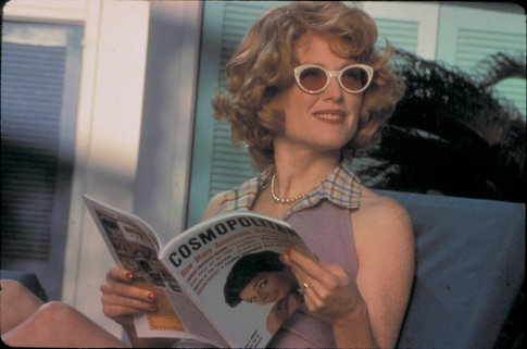 Still of Julianne Moore in Far from Heaven (2002)