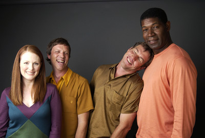 Julianne Moore, Dennis Quaid, Todd Haynes and Dennis Haysbert at event of Far from Heaven (2002)