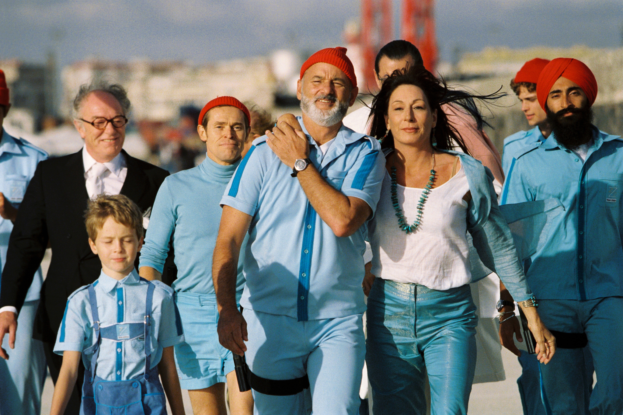 Still of Bill Murray, Willem Dafoe, Anjelica Huston, Michael Gambon and Waris Ahluwalia in The Life Aquatic with Steve Zissou (2004)