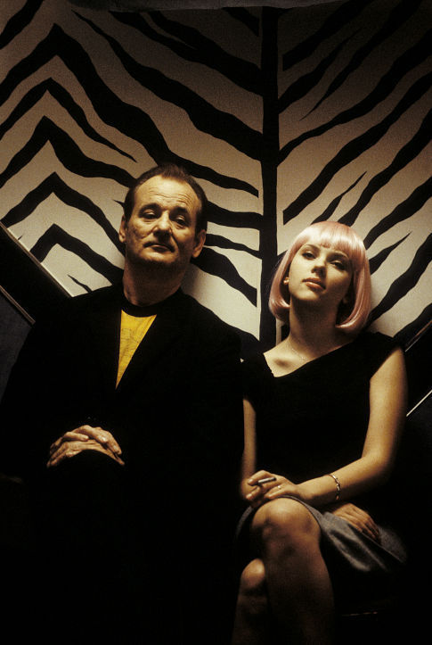 Still of Bill Murray and Scarlett Johansson in Pasiklyde vertime (2003)