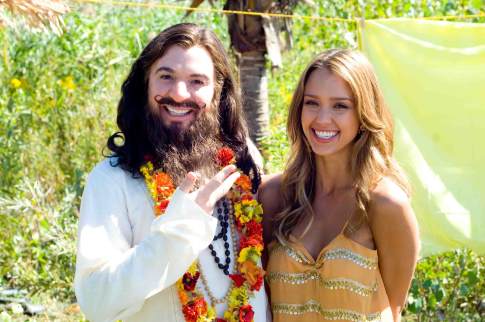 Still of Mike Myers and Jessica Alba in Meiles guru (2008)