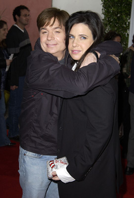 Mike Myers and Robin Ruzan at event of Dr. Seuss' The Cat in the Hat (2003)