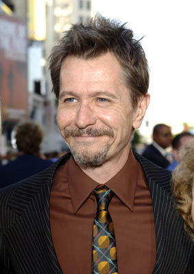 Gary Oldman at event of Betmenas: Pradzia (2005)