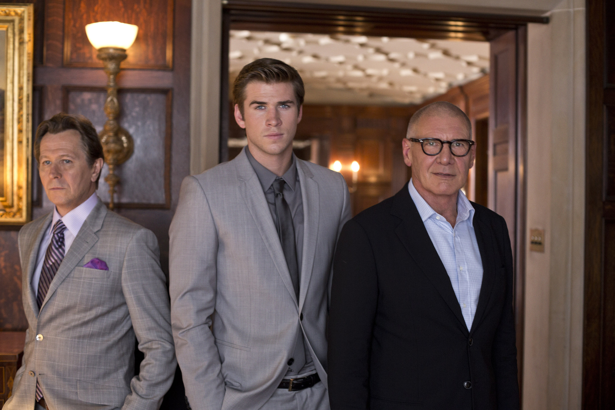 Still of Harrison Ford, Gary Oldman and Liam Hemsworth in Paranoia (2013)