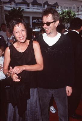 Gary Oldman at event of Quest for Camelot (1998)