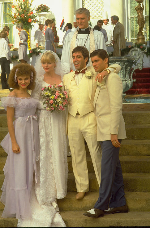 Still of Al Pacino, Michelle Pfeiffer, Steven Bauer and Mary Elizabeth Mastrantonio in Scarface (1983)