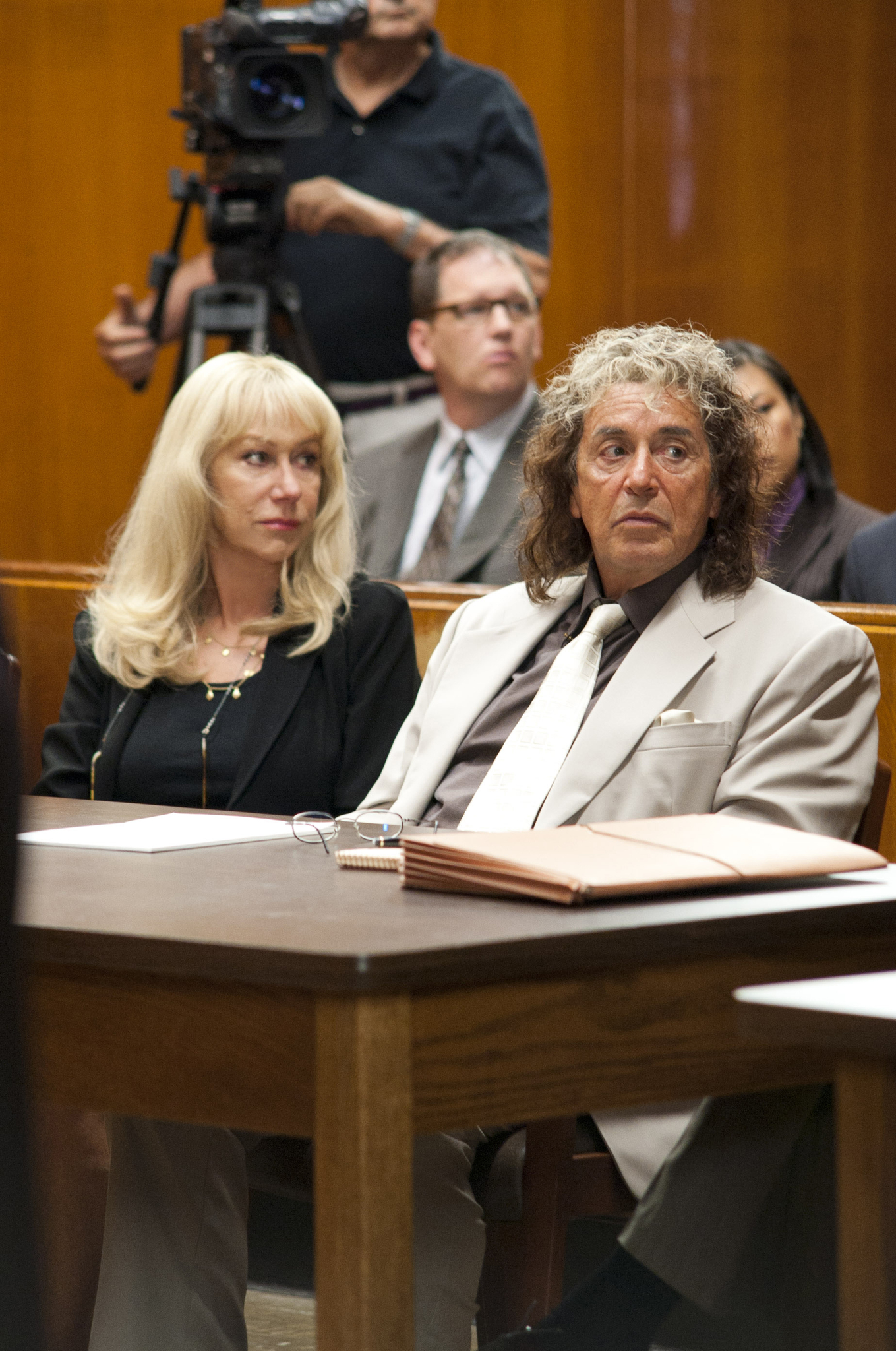 Still of Al Pacino and Helen Mirren in Phil Spector (2013)