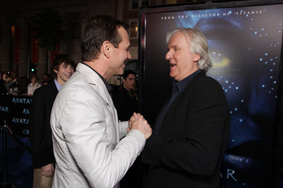 James Cameron and Bill Paxton at event of Isikunijimas (2009)