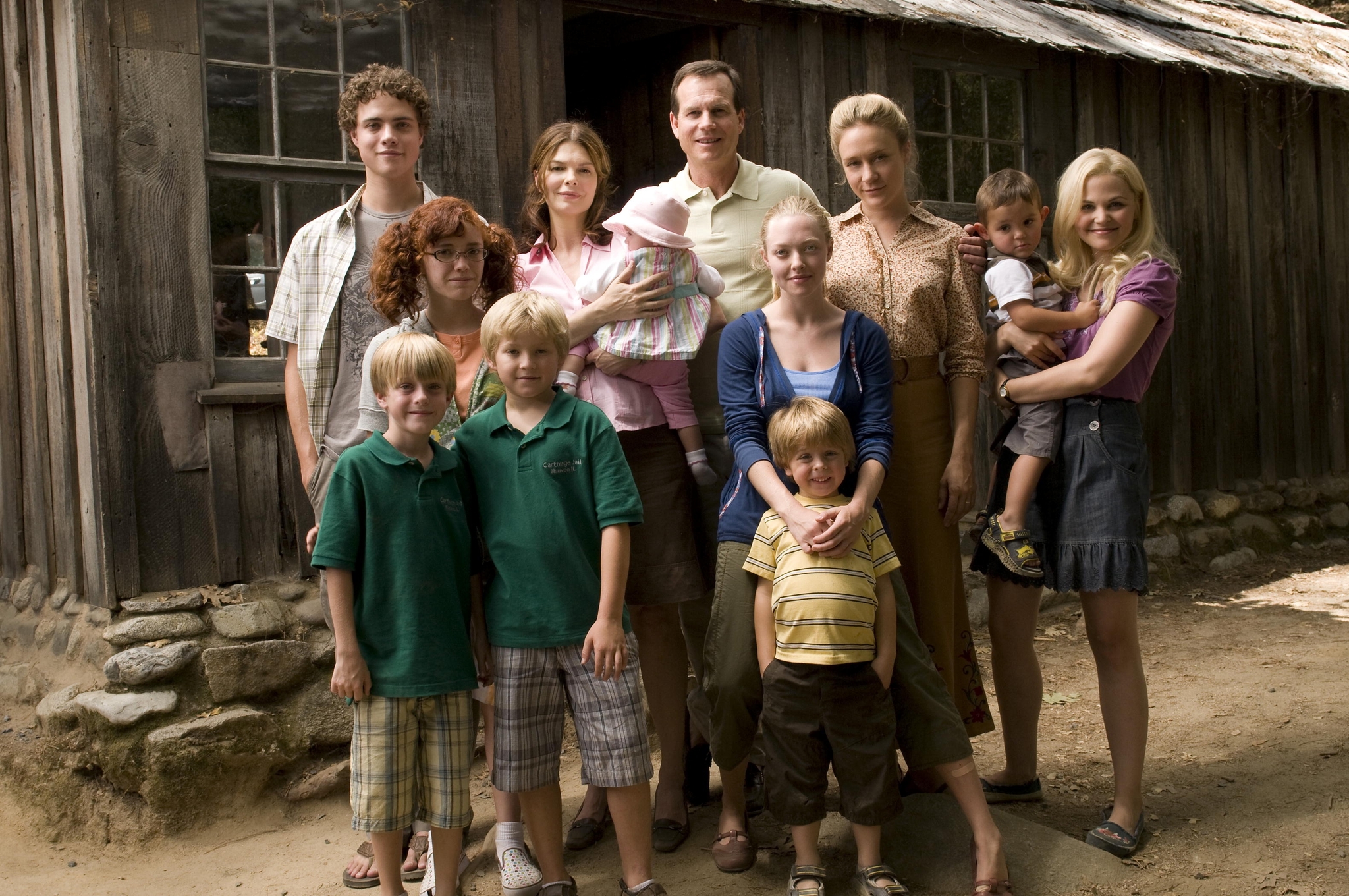 Still of Bill Paxton, Jeanne Tripplehorn, Chloë Sevigny, Ginnifer Goodwin, Douglas Smith and Amanda Seyfried in Big Love (2006)