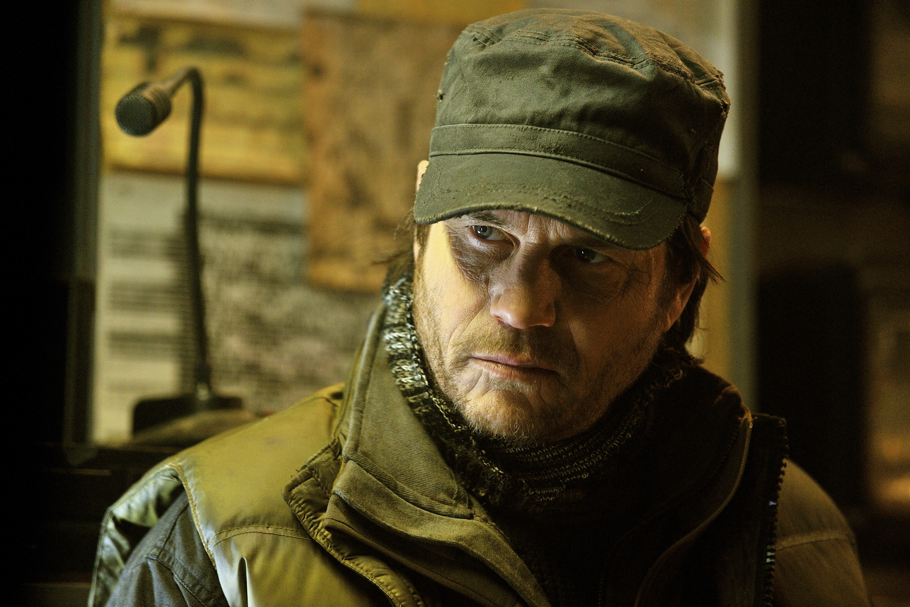 Still of Bill Paxton in The Colony (2013)
