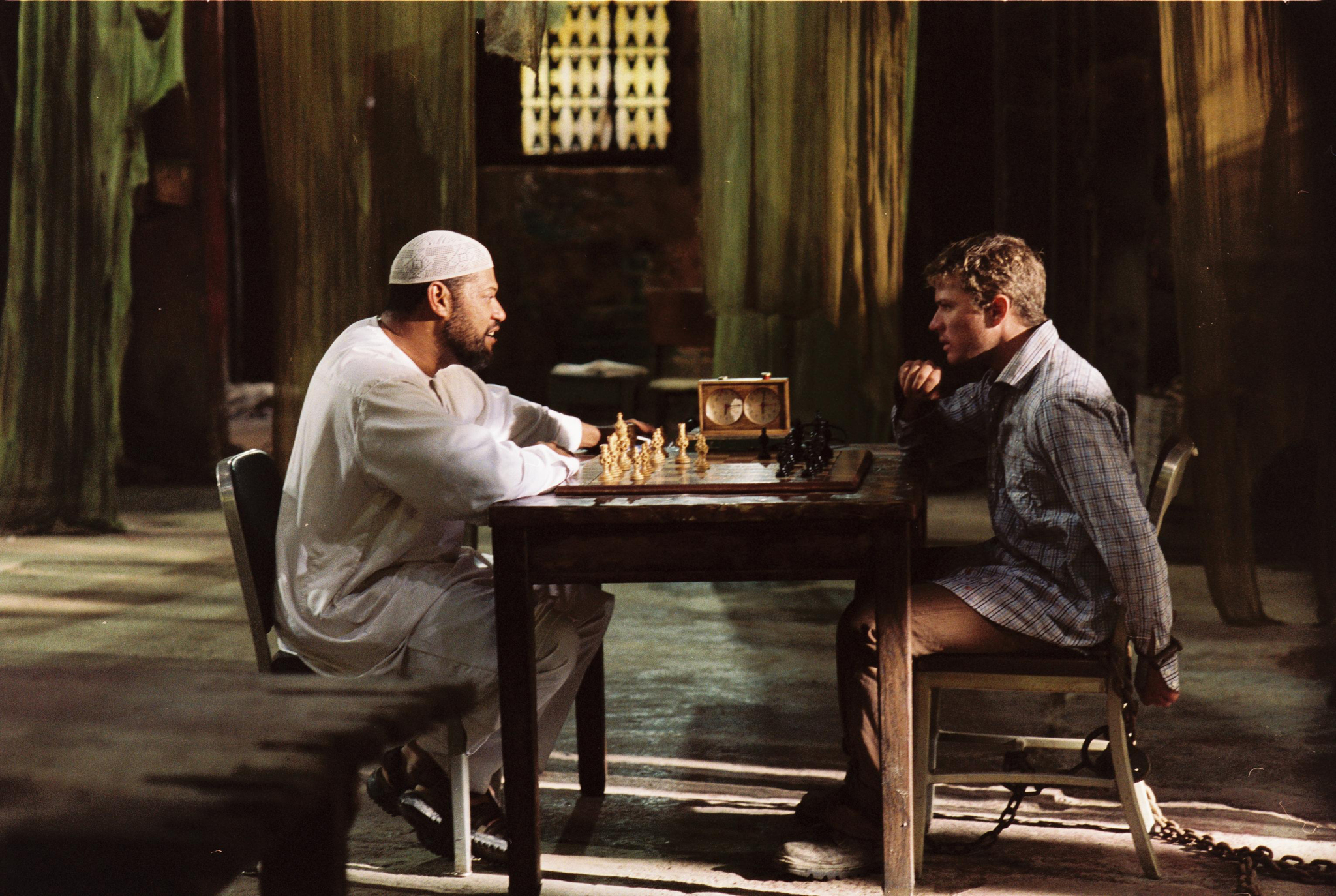 Still of Ryan Phillippe and Laurence Fishburne in Five Fingers (2006)