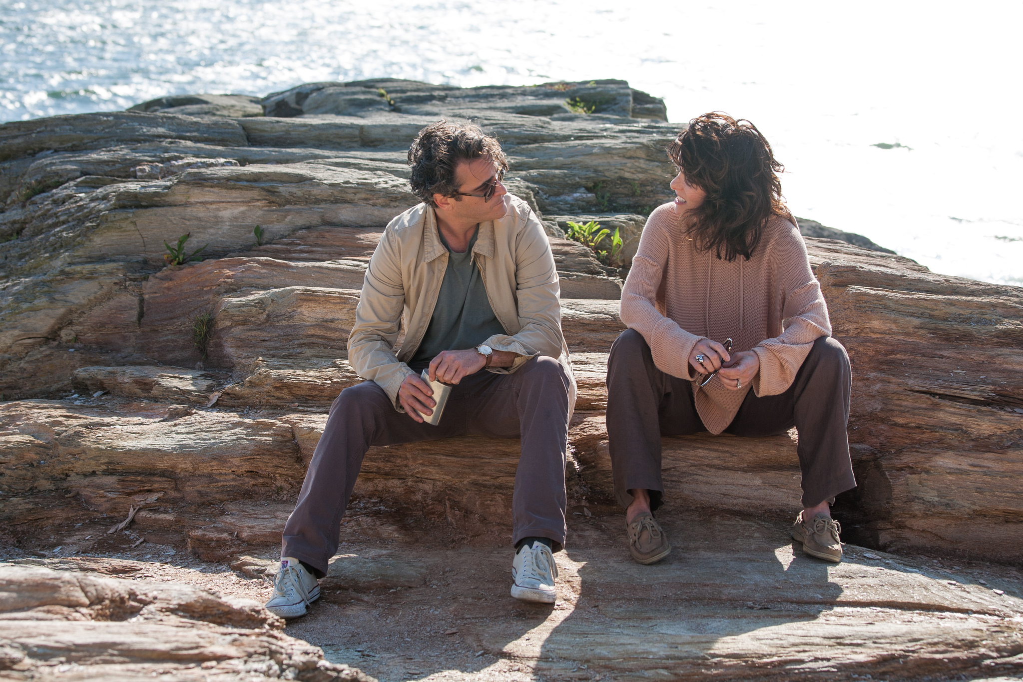Still of Parker Posey and Joaquin Phoenix in Irrational Man (2015)