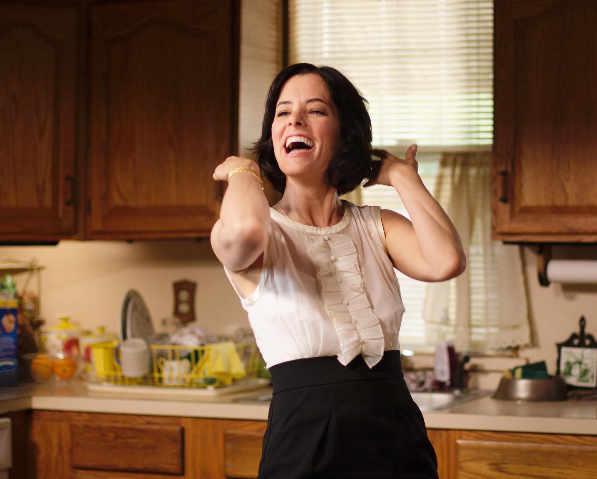 Still of Parker Posey in Happy Tears (2009)