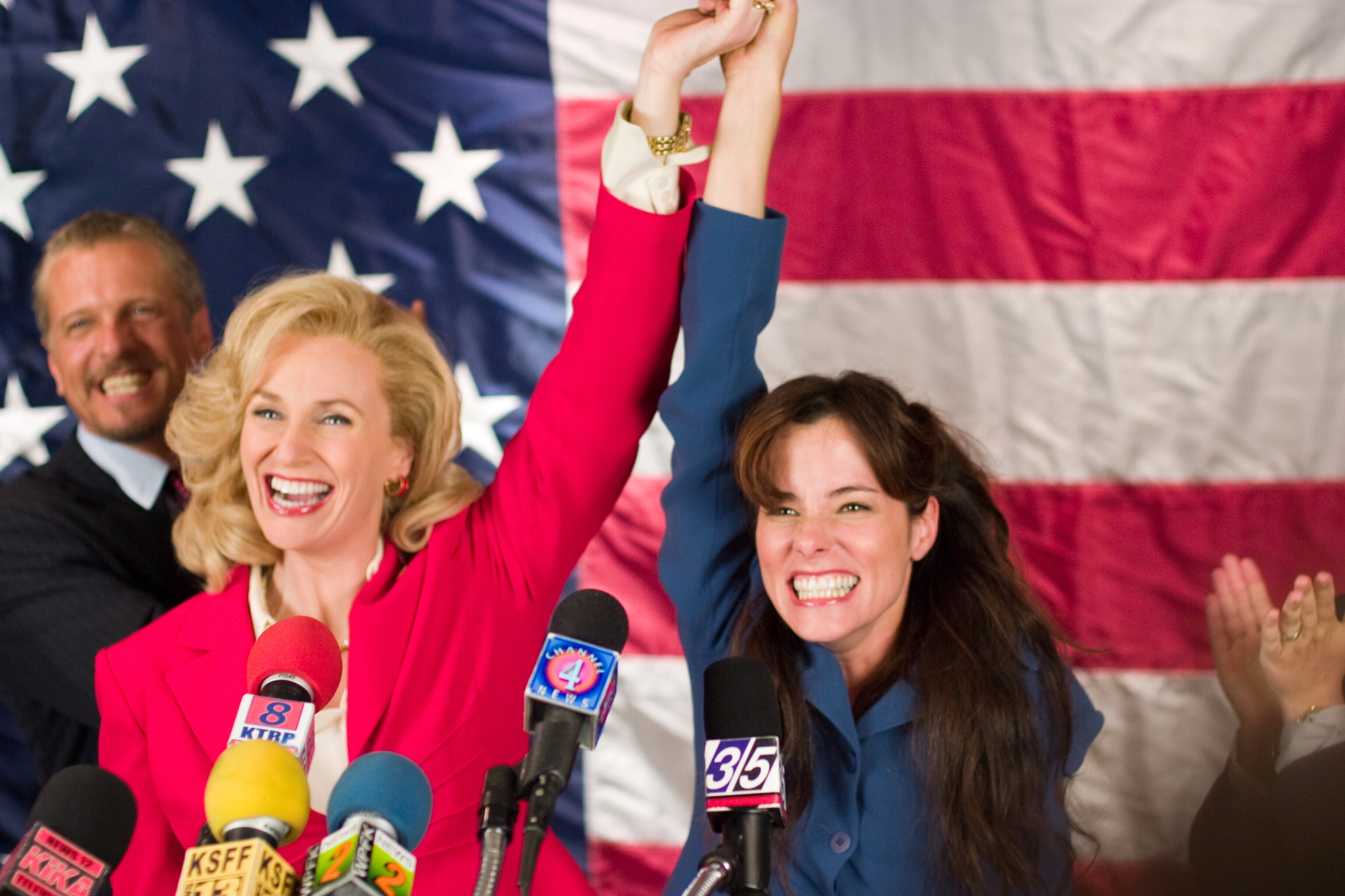 Still of Parker Posey and Jane Lynch in Spring Breakdown (2009)