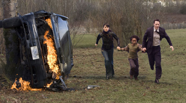 Still of Jennifer Connelly, Keanu Reeves and Jaden Smith in The Day the Earth Stood Still (2008)