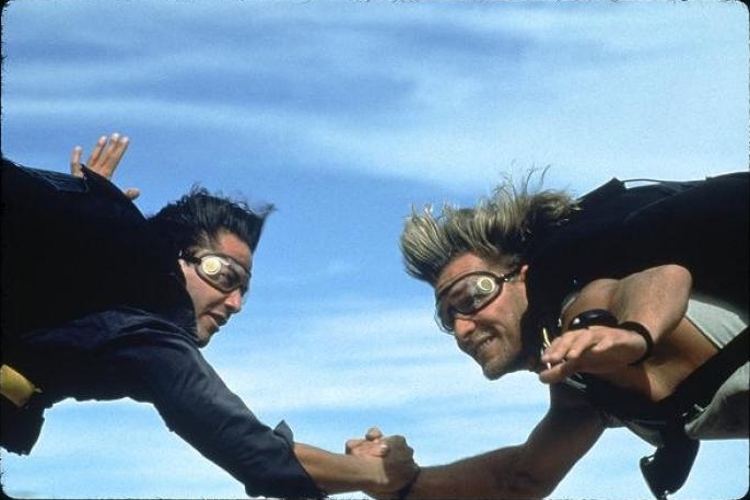 Still of Keanu Reeves and Patrick Swayze in Point Break (1991)