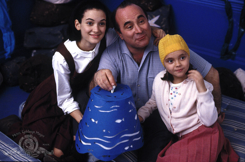 Still of Christina Ricci, Winona Ryder and Bob Hoskins in Undines (1990)
