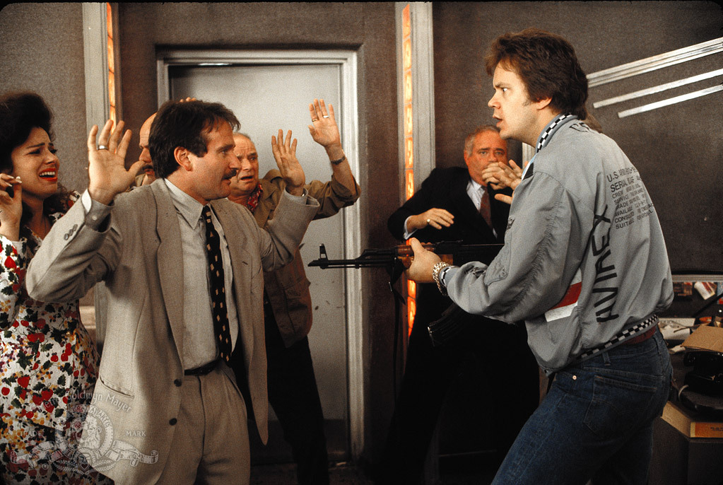 Still of Tim Robbins, Robin Williams and Fran Drescher in Cadillac Man (1990)