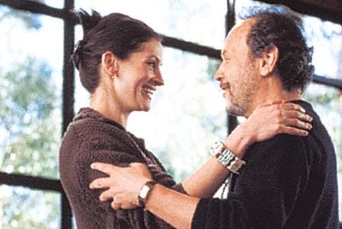Still of Julia Roberts and Billy Crystal in America's Sweethearts (2001)