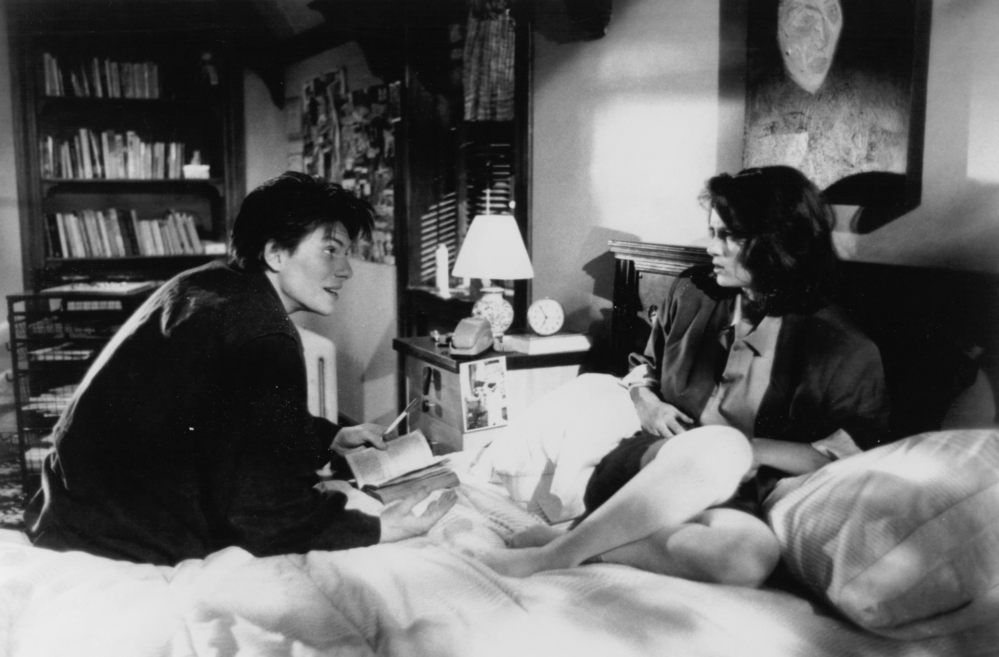 Still of Winona Ryder and Christian Slater in Heathers (1988)