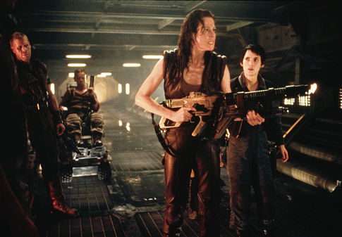 Still of Winona Ryder, Sigourney Weaver, Ron Perlman and Dominique Pinon in Alien: Resurrection (1997)