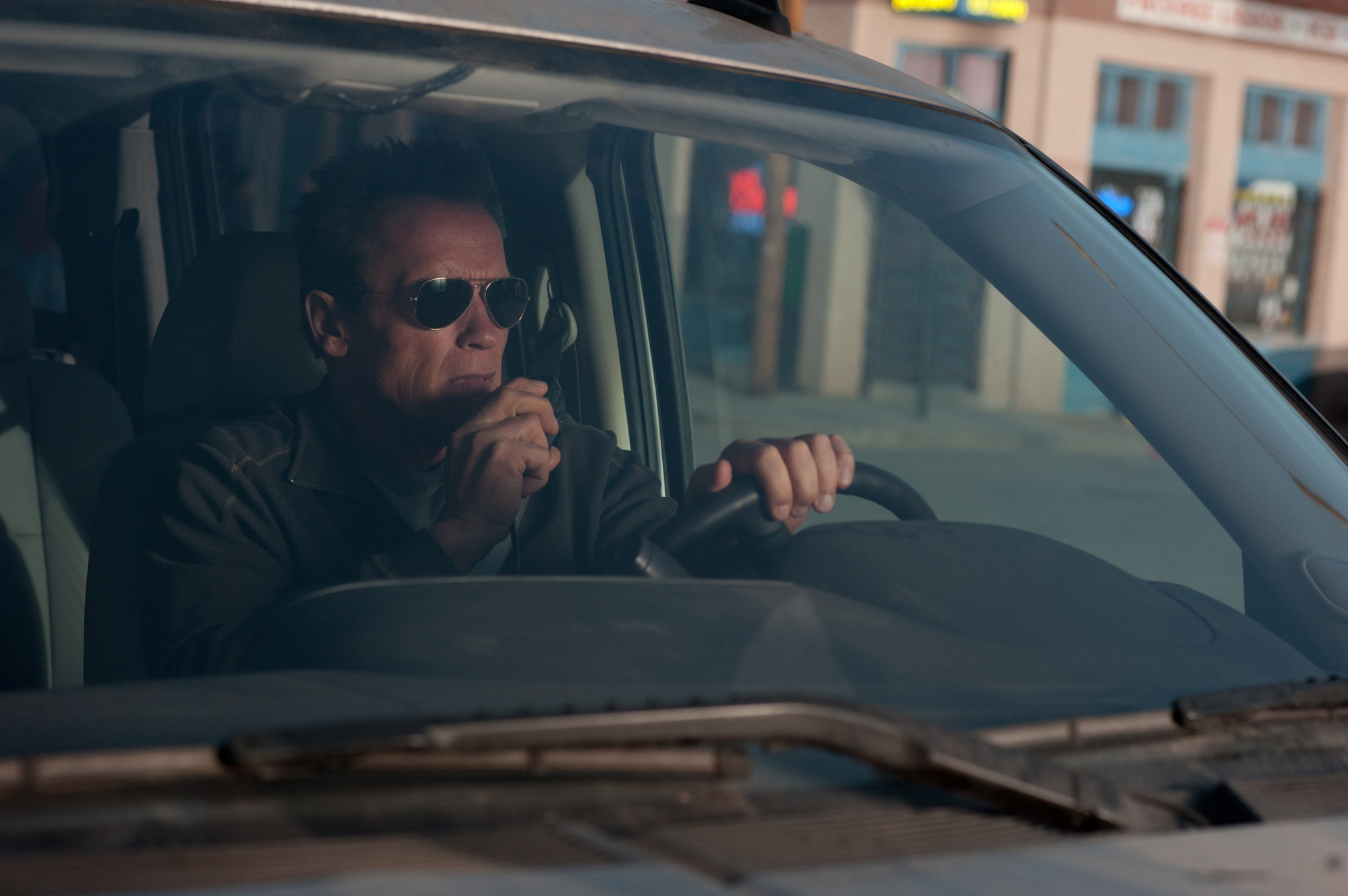 Still of Arnold Schwarzenegger in Paskutine tvirtove (2013)