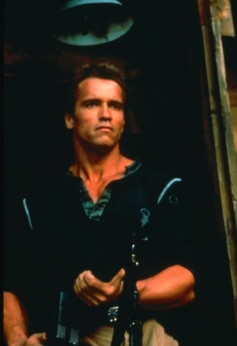 Still of Arnold Schwarzenegger in Komando (1985)